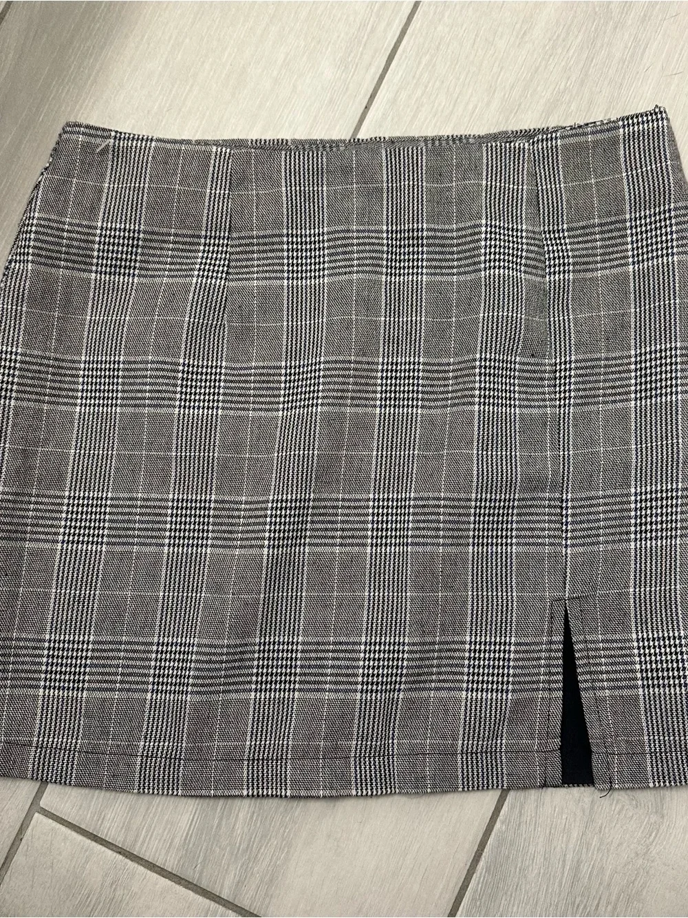 Y2K Clueless School Girl Plaid Mini Skirt with Front Slit - Gray